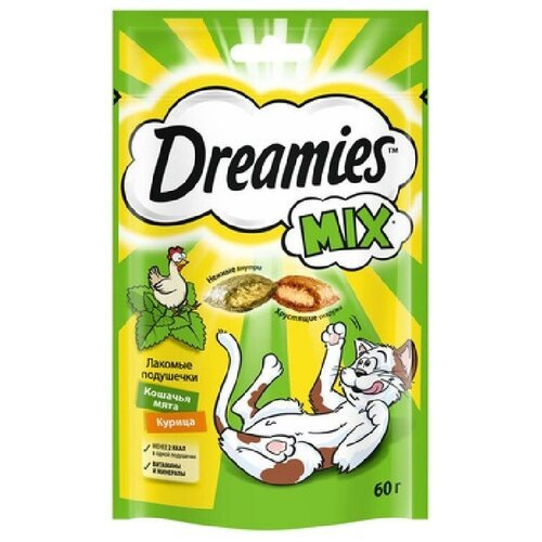 Dreamies Лакомые подушечки для кошек с курицей и мятой 10193273, 0,06 кг (2 шт)